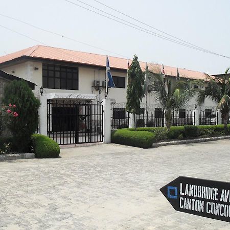 La Playa Suites Lagos Exterior photo